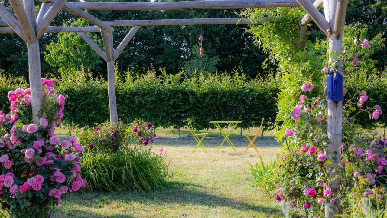 Au Manoir Des Loges Bed & Breakfast Quettreville-sur-Sienne Exterior foto